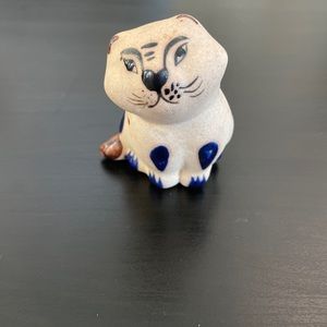 VTg 80’s Tonala Sitting Cat Mex. Pottery, Colors Blue/brown With Flowers